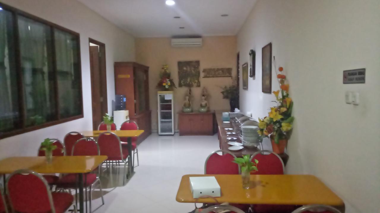 Gardena Homestay Surabaya Bagian luar foto