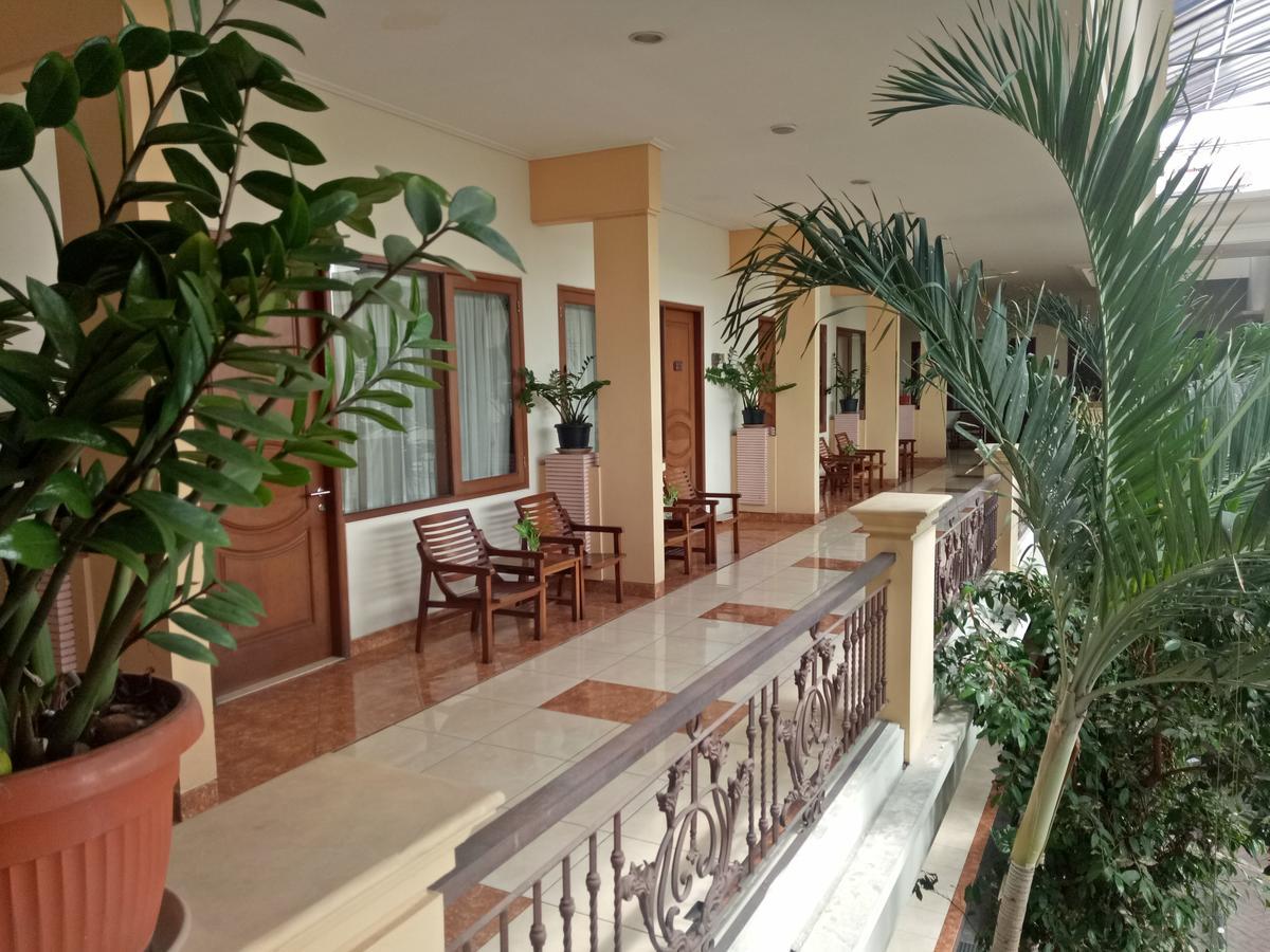 Gardena Homestay Surabaya Bagian luar foto