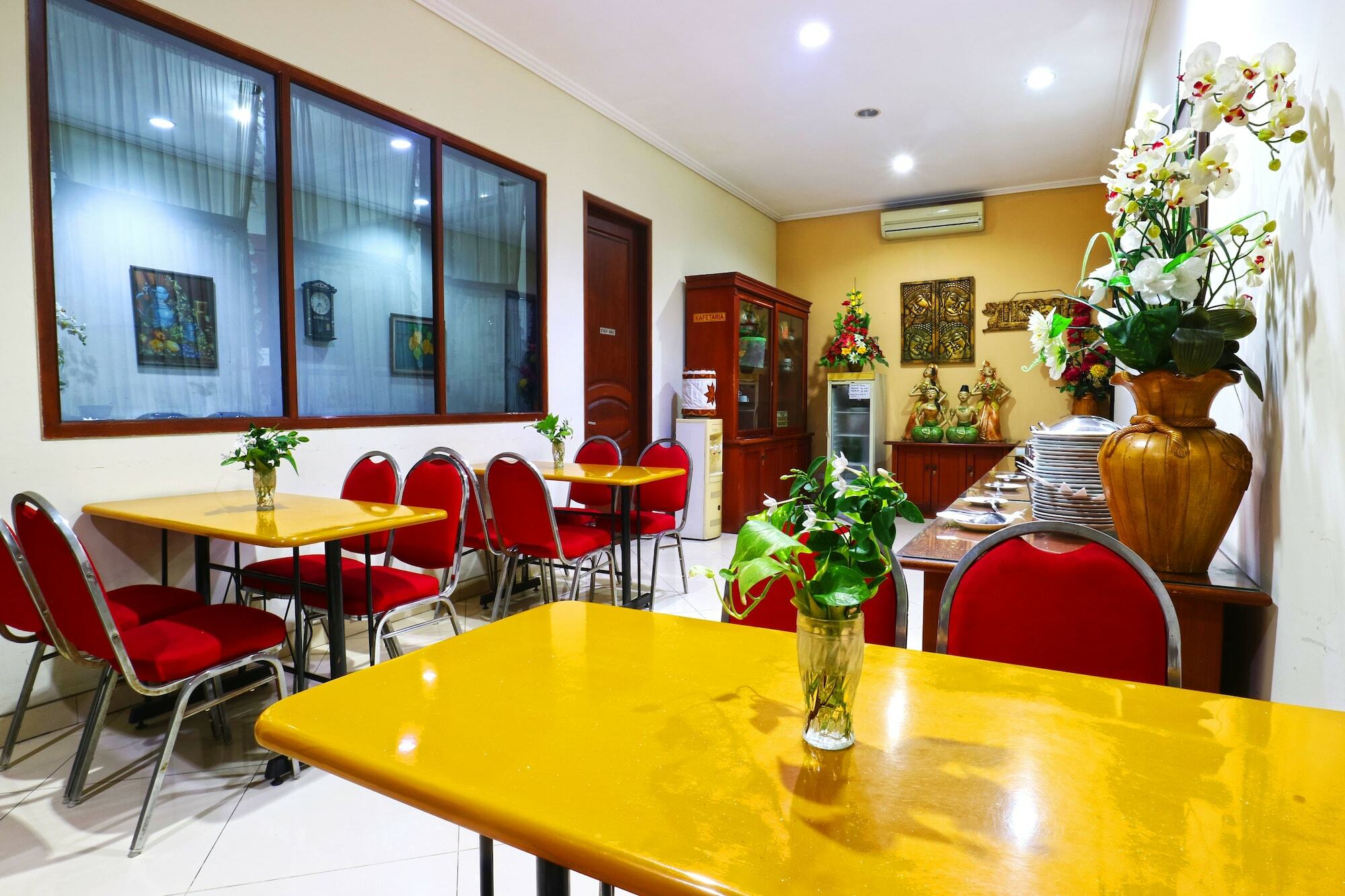 Gardena Homestay Surabaya Bagian luar foto